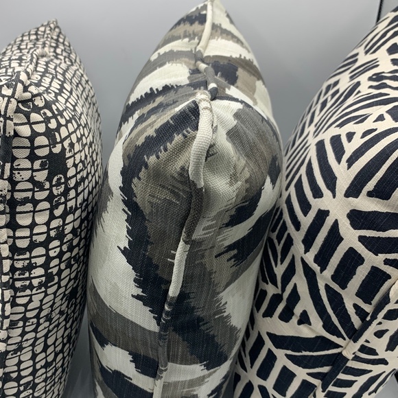 Set of two (2) Handmade Cotton 18" Throw Pillow High Quality  Upholstery Fabric - Picture 11 of 14